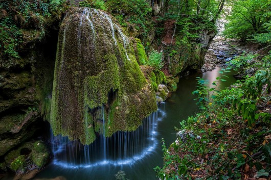 the-most-beautiful-waterfall-in-the-world-is-in-romania-bigar-waterfall